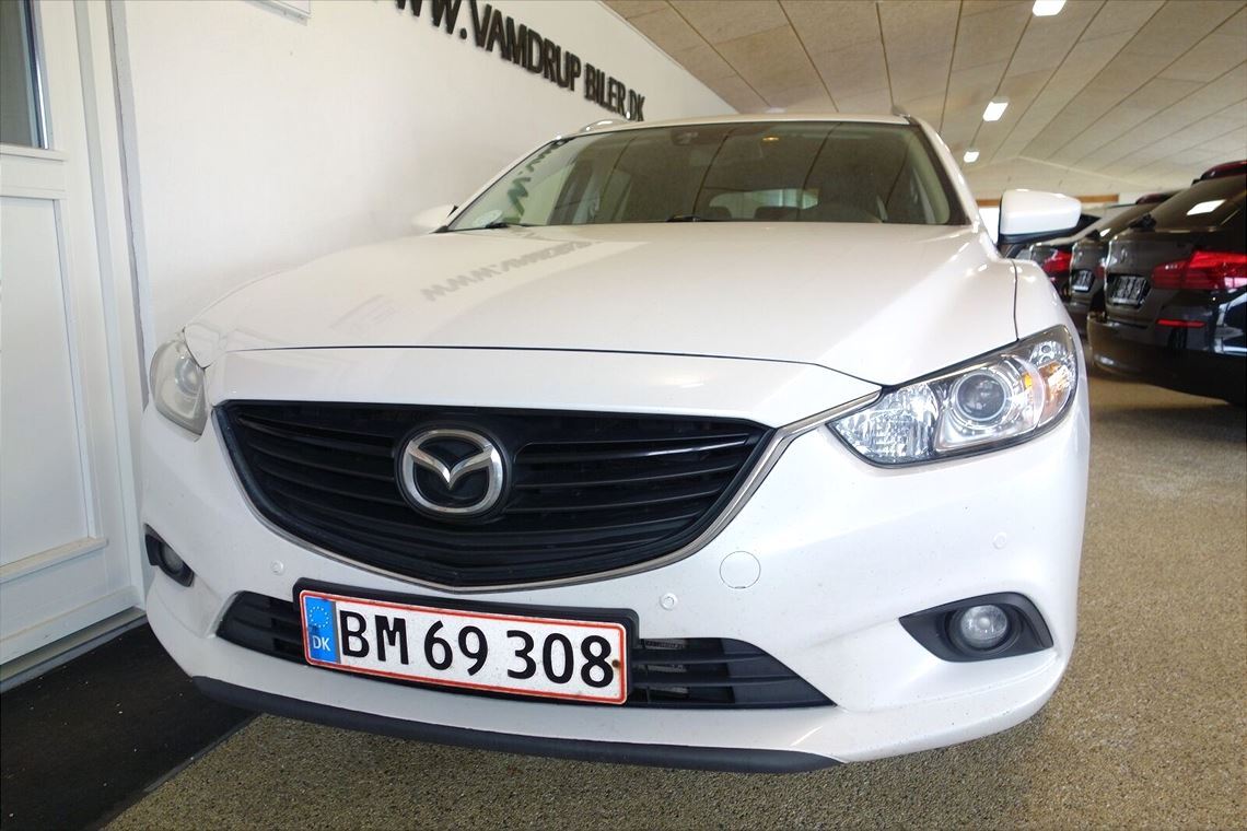 Hvid Mazda 6 fra 2014