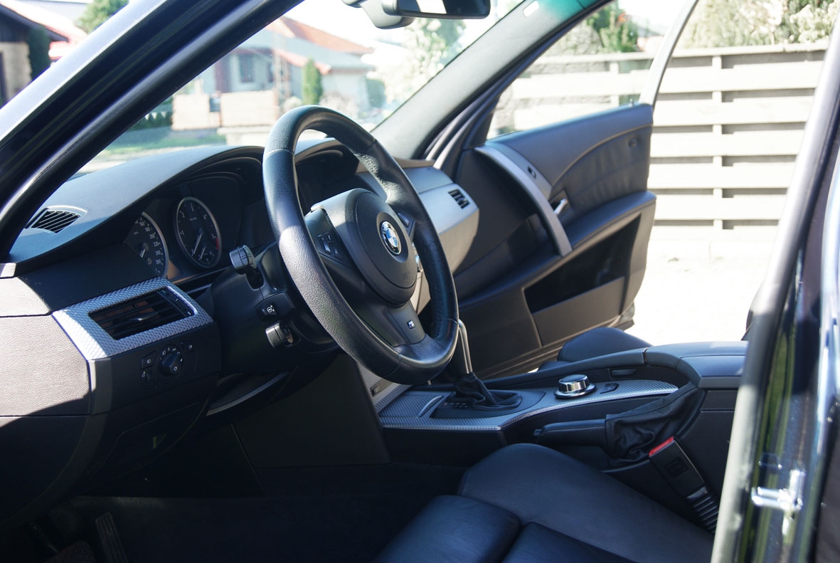 Blå BMW 530d fra 2006