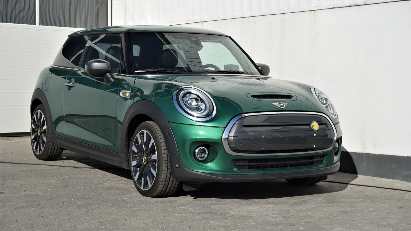 Grøn Mini Cooper SE fra 2020