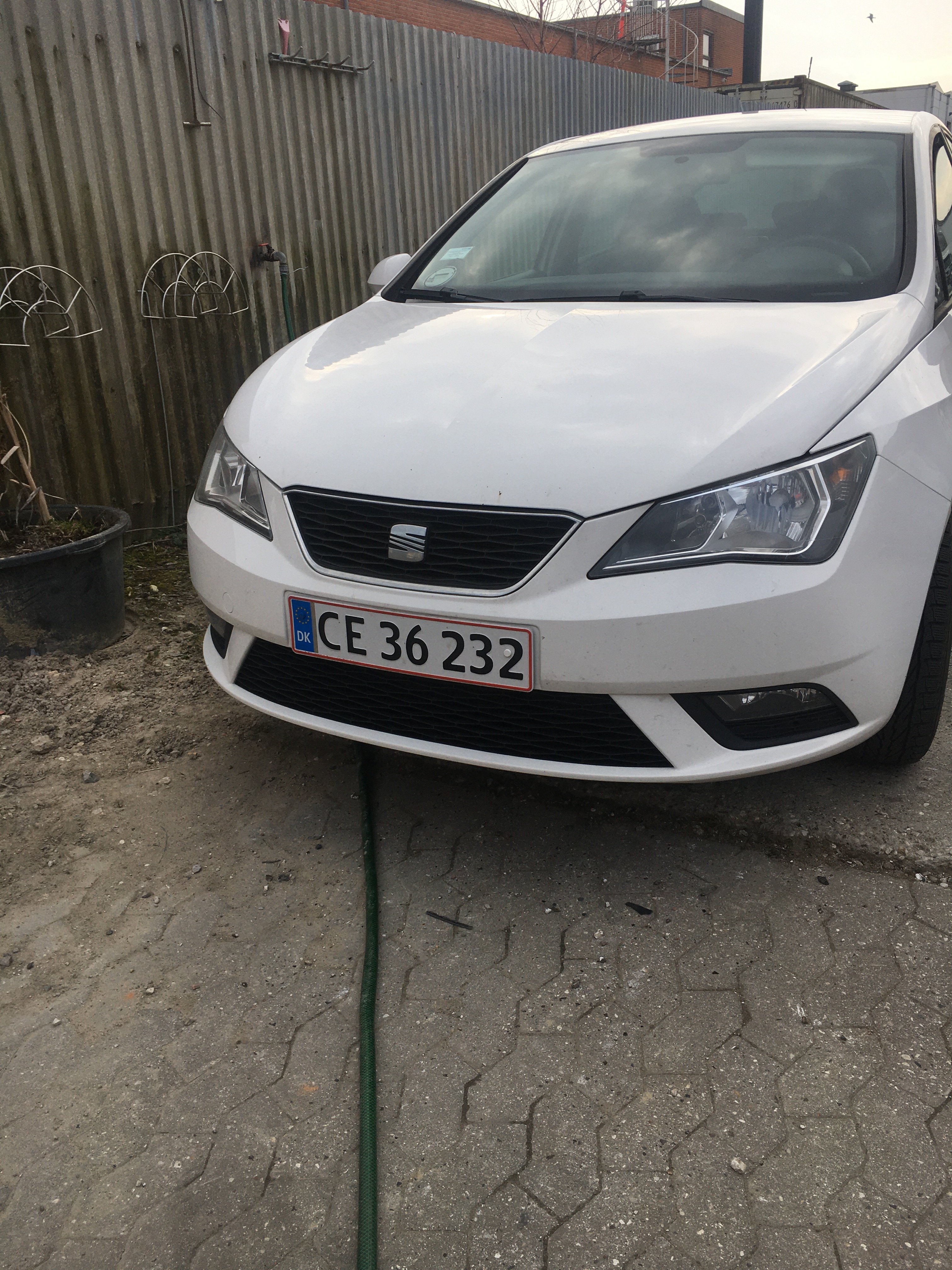 Hvid Seat Ibiza fra 2013