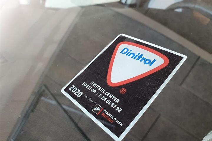 Bronze Toyota Yaris fra 2020