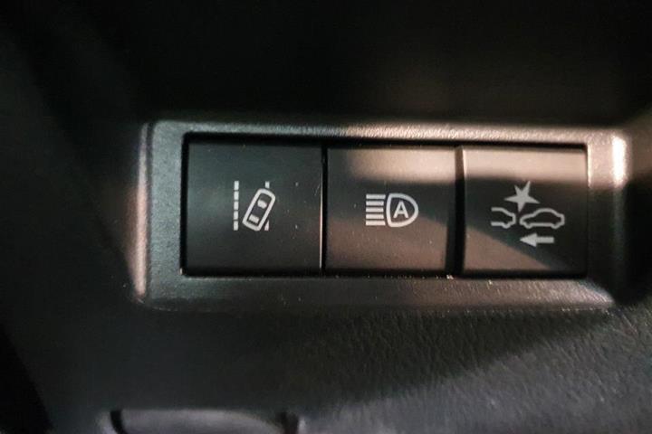 Bronze Toyota Yaris fra 2020