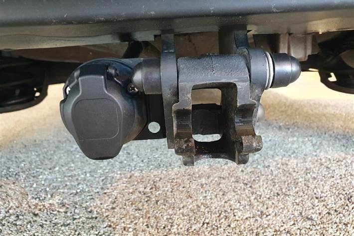 Bronze Toyota Yaris fra 2020