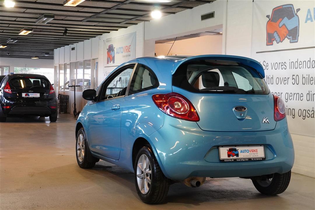 Blå Ford Ka fra 2014