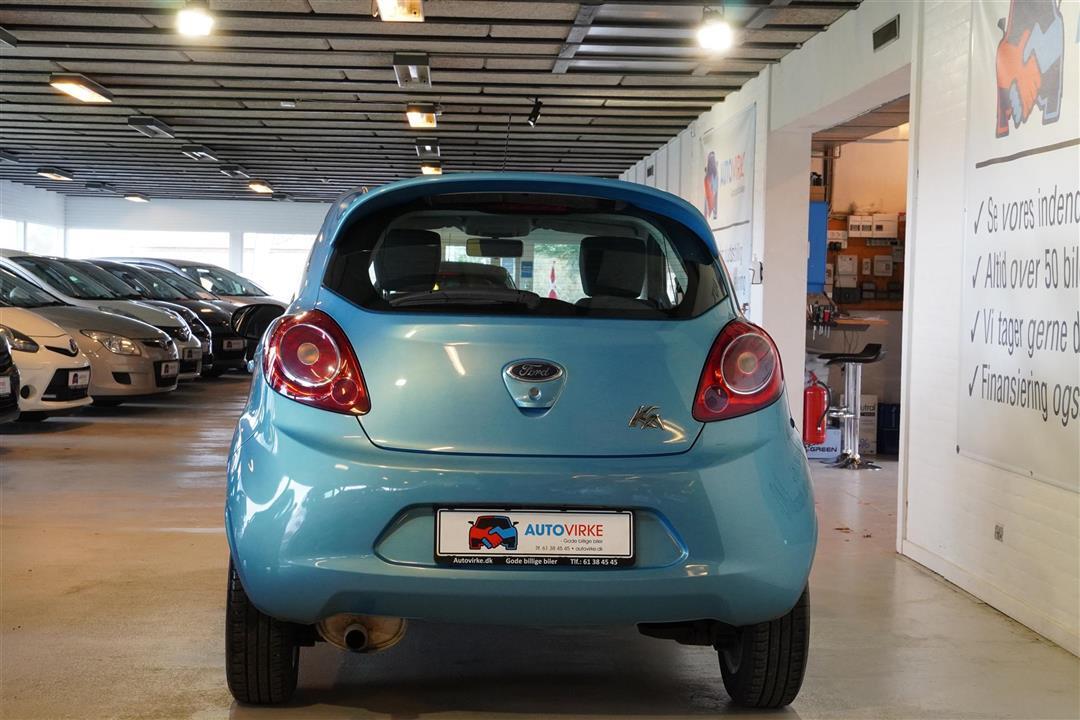 Blå Ford Ka fra 2014