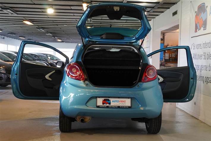 Blå Ford Ka fra 2014