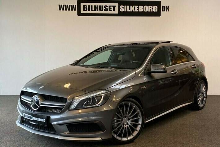 Sort Mercedes A45 fra 2014