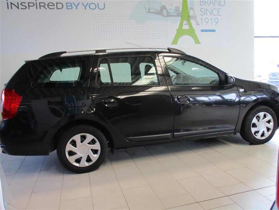 Sort Dacia Logan fra 2014