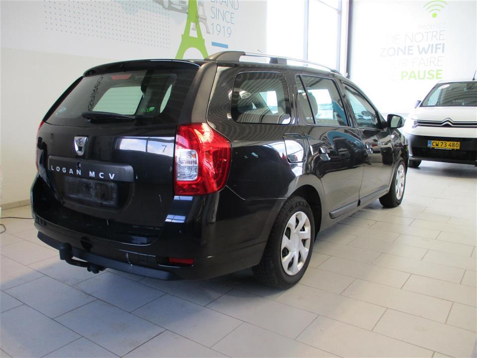 Sort Dacia Logan fra 2014
