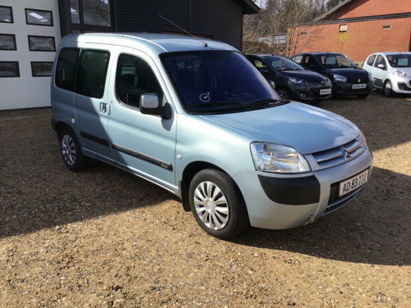 Blå Citroën Berlingo fra 2004