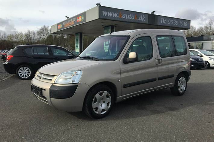 Grå Citroën Berlingo fra 2005