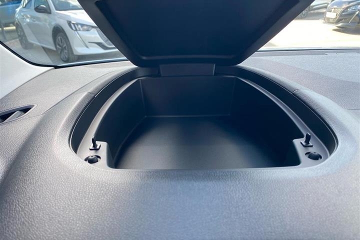 Hvid Citroën Berlingo fra 2021