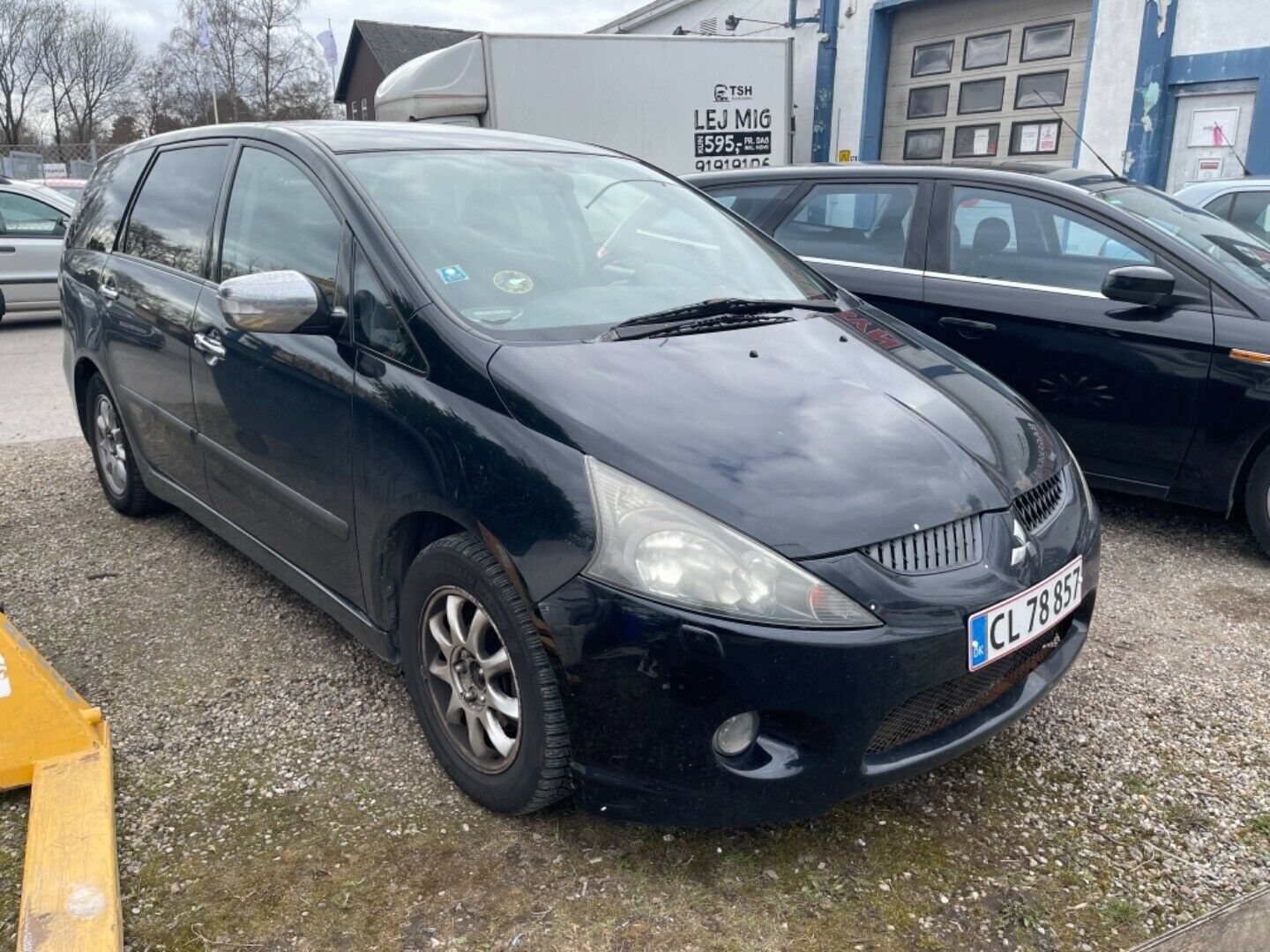 Sort Mitsubishi Grandis fra 2006