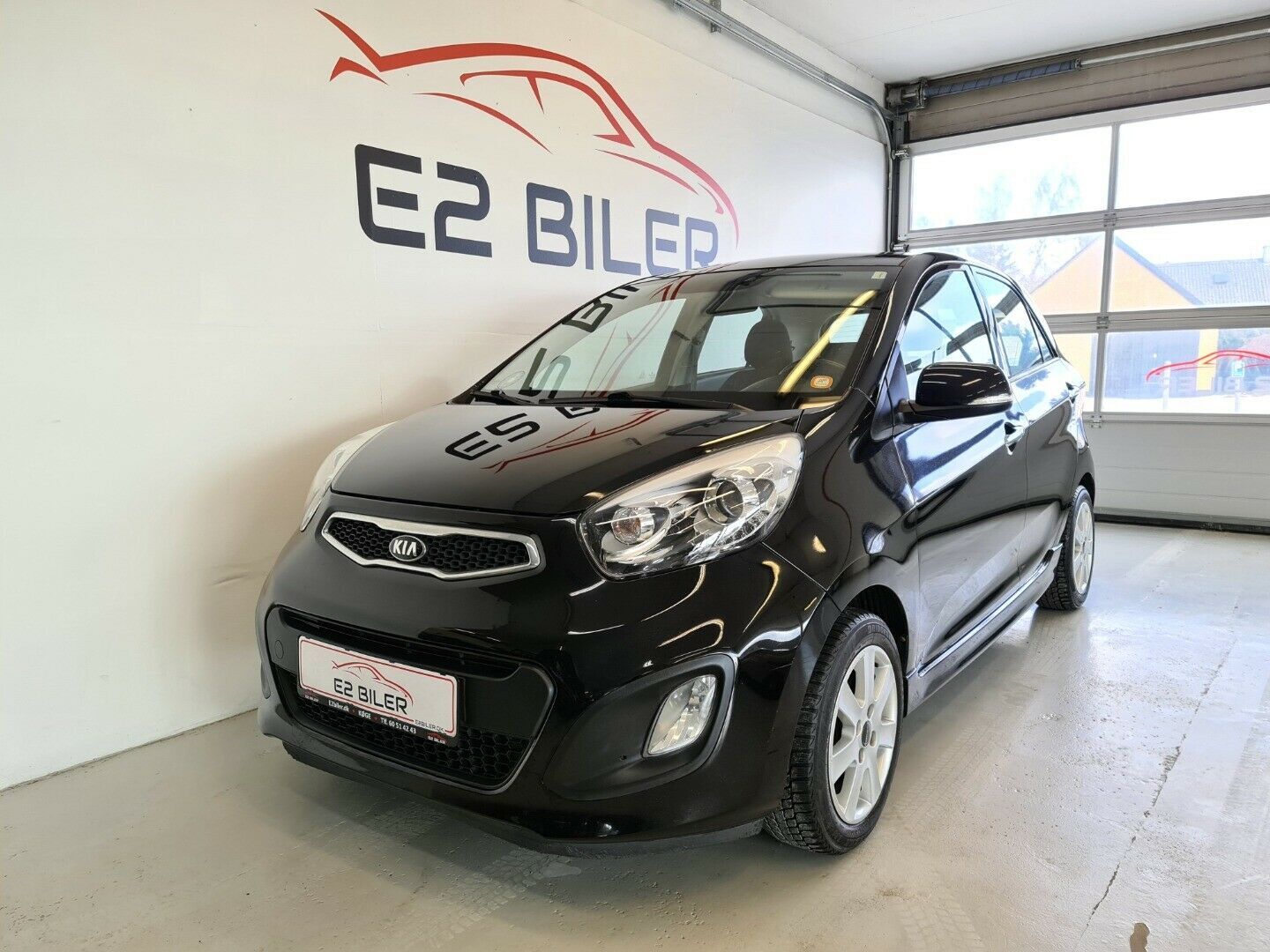 Grå Kia Picanto fra 2013