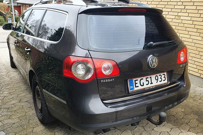 Brun VW Passat fra 2005
