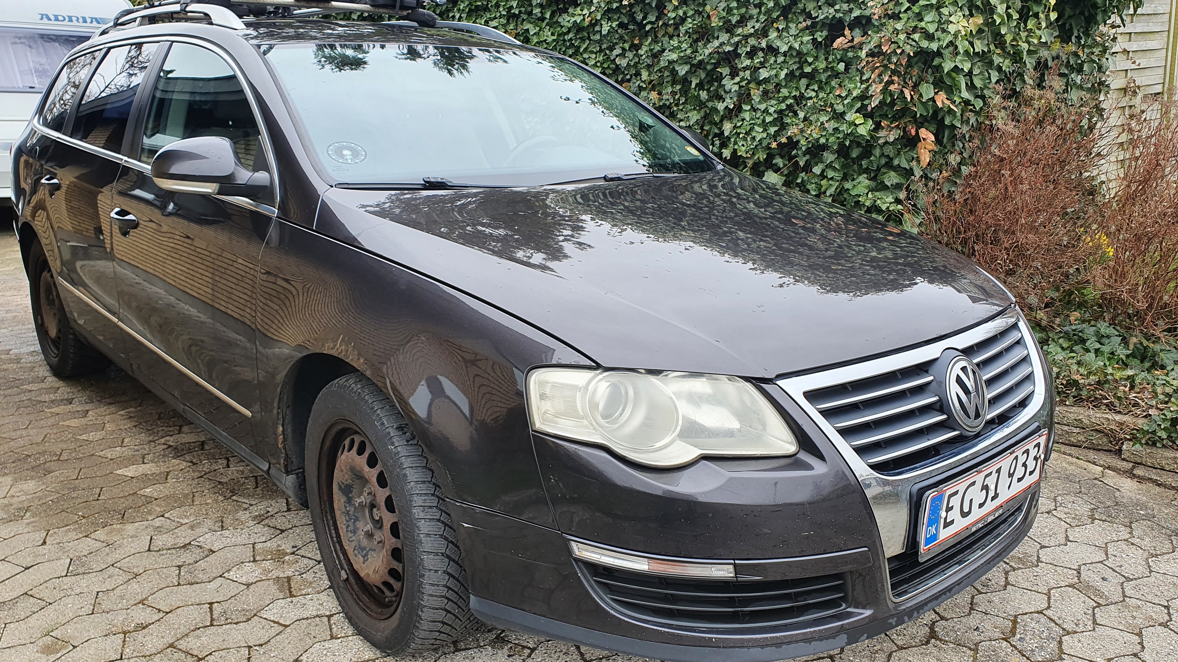 Brun VW Passat fra 2005