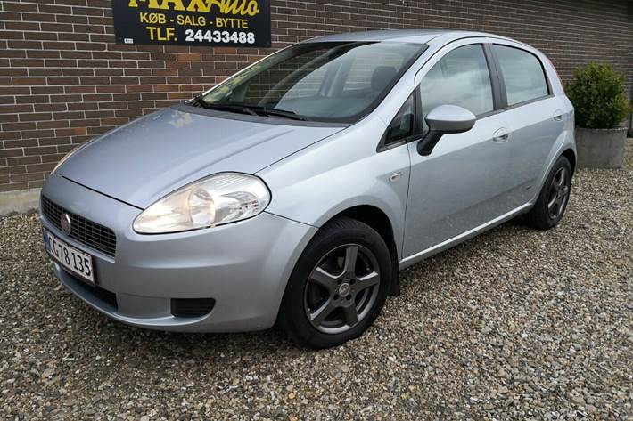 Blå Fiat Grande Punto fra 2008