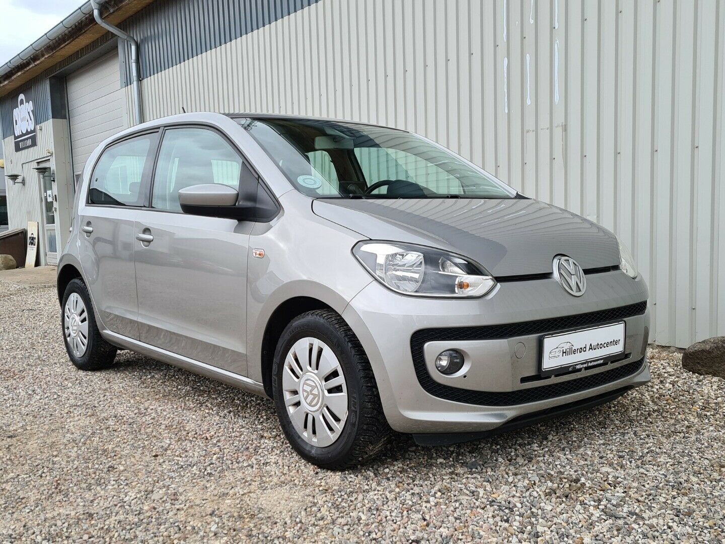 Grå VW UP! fra 2016