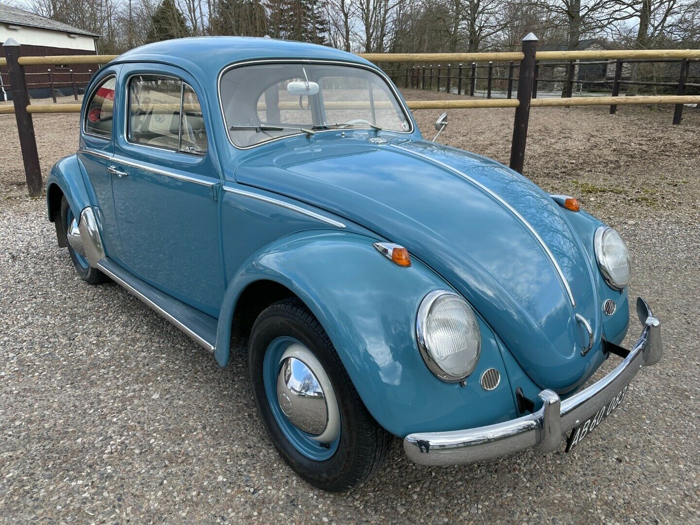 Blå VW 1200 fra 1963