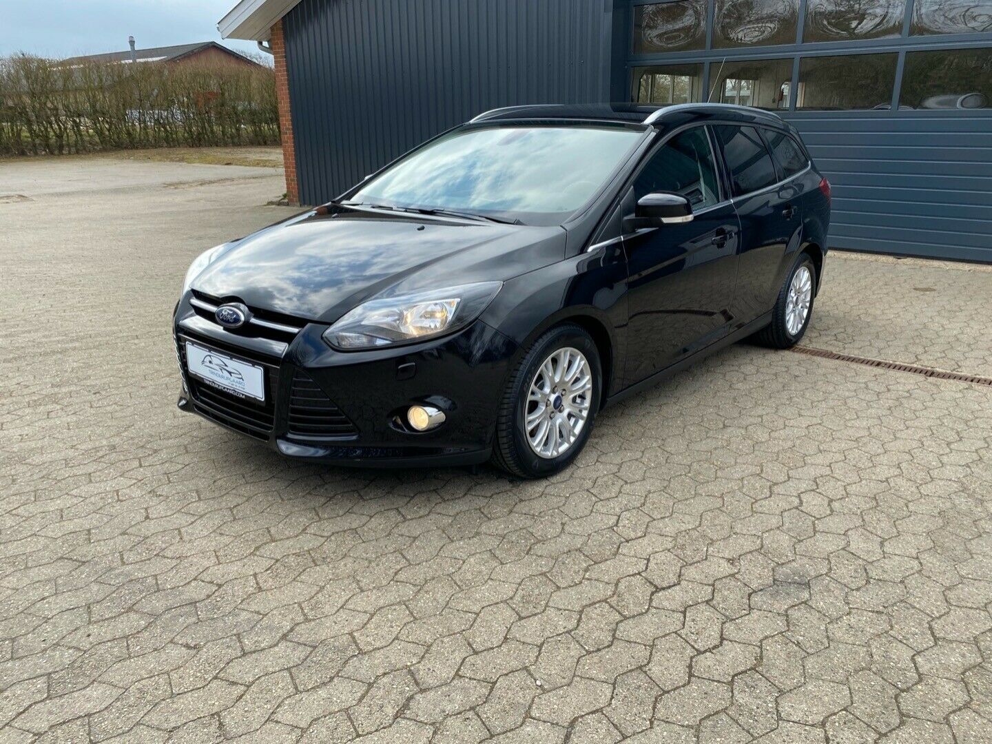 Grå Ford Focus fra 2012