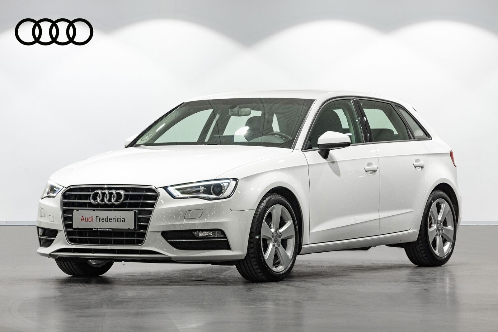 Hvid Audi A3 fra 2016