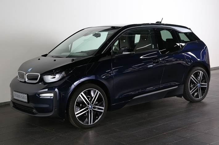 Blå BMW i3 fra 2021