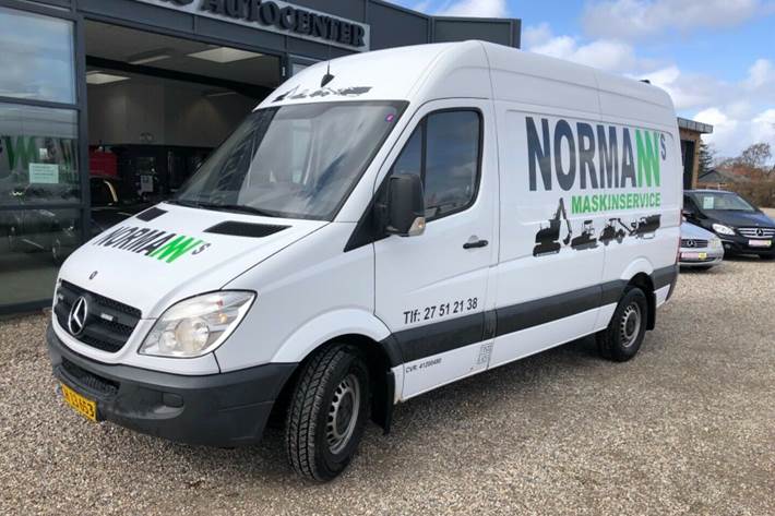 Hvid Mercedes Sprinter 318 fra 2009