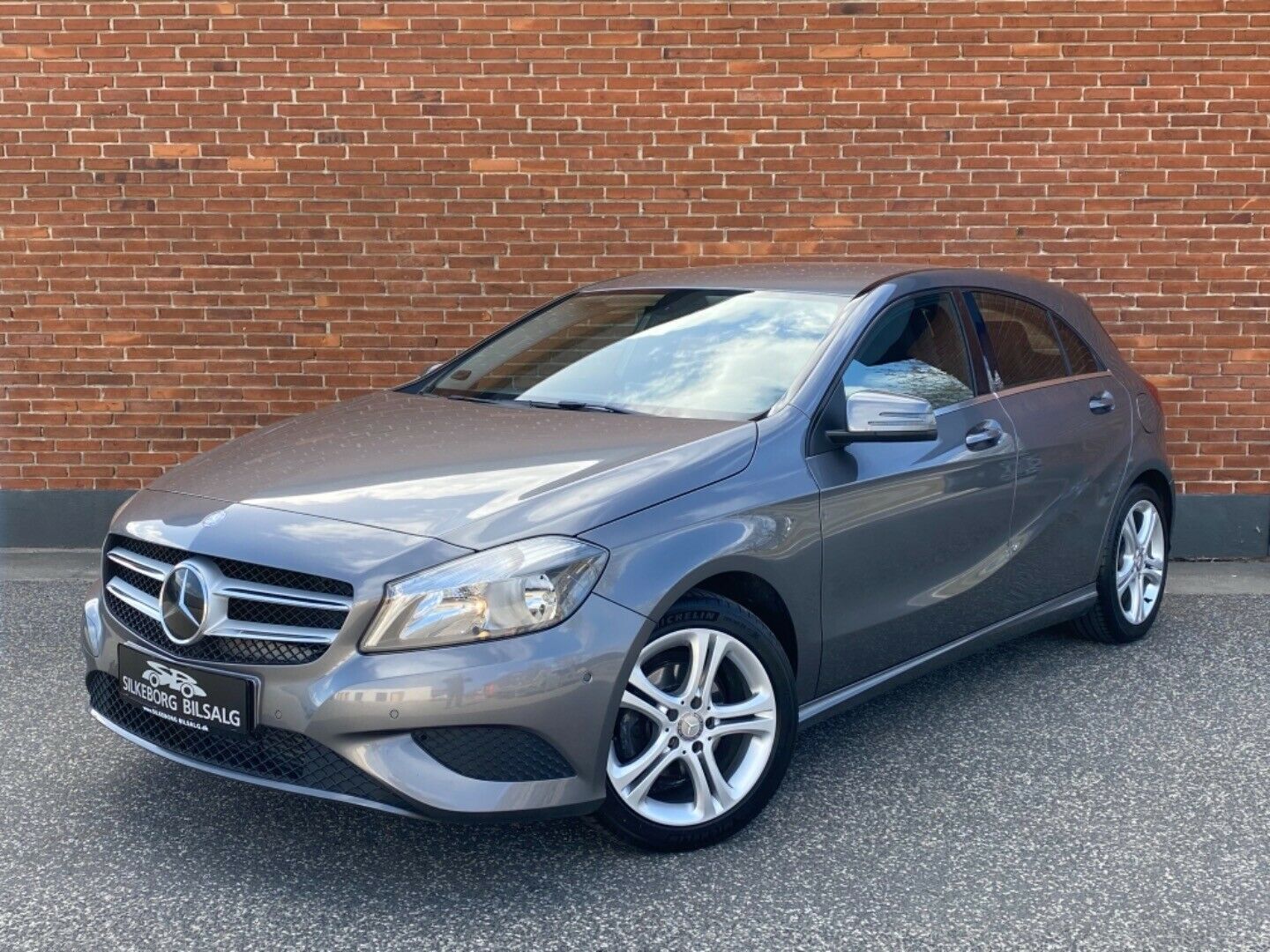 Hvid Mercedes A180 fra 2014
