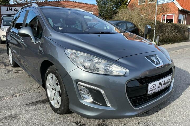 Grå Peugeot 308 fra 2012