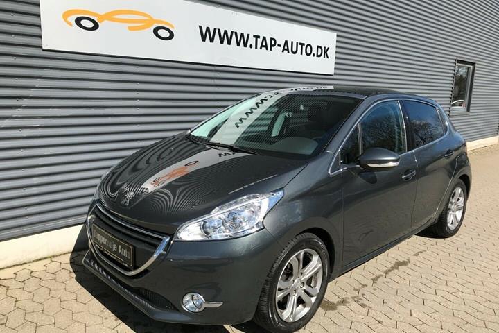 Grå Peugeot 208 fra 2015