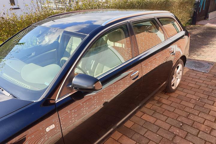 Sort Audi A6 fra 2007