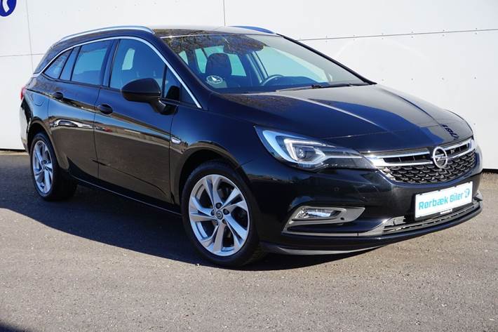 Grå Opel Astra fra 2019