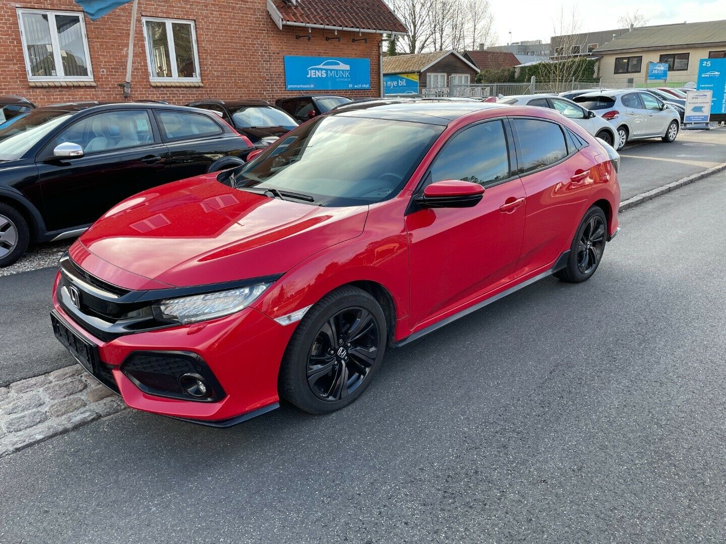 Rød Honda Civic fra 2017