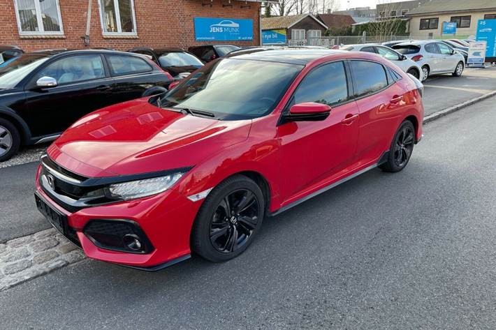 Rød Honda Civic fra 2017