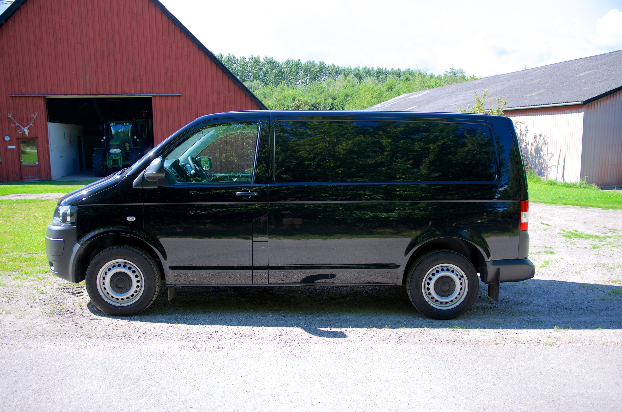 Sort VW T5 fra 2014