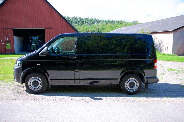 Sort VW T5 fra 2014