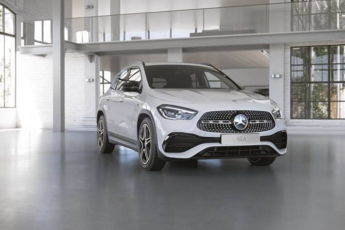 Hvid Mercedes GLA250 e fra 2021