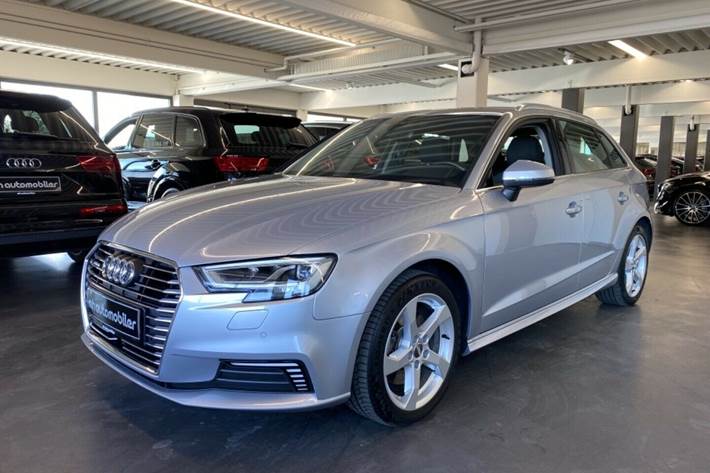 Grå Audi A3 fra 2018