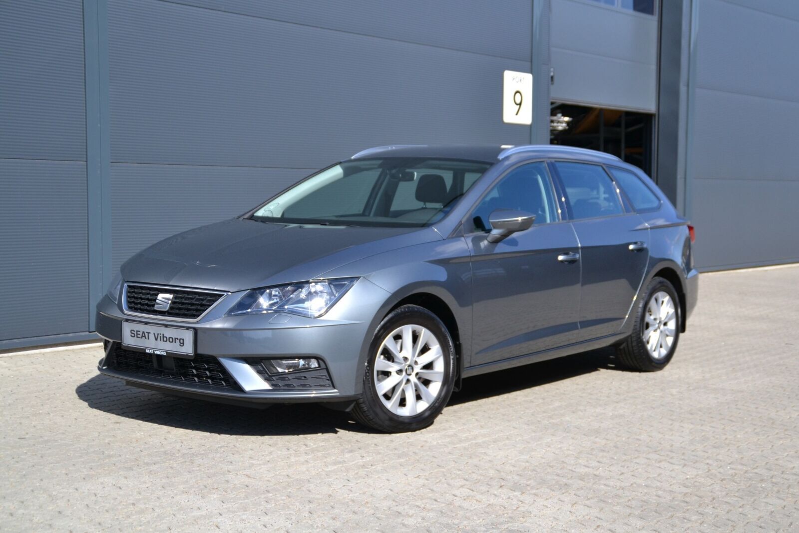 Grå Seat Leon fra 2018