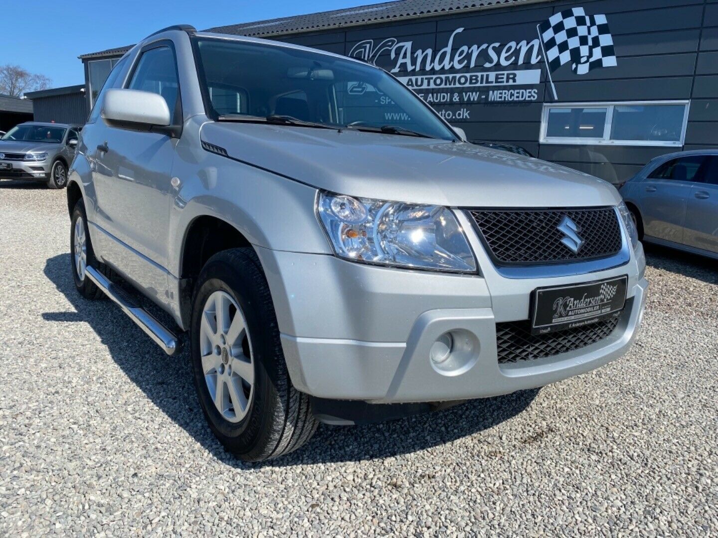 Grå Suzuki Grand Vitara fra 2006
