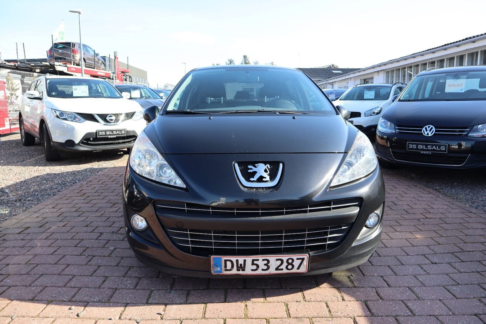 Grå Peugeot 207 fra 2011