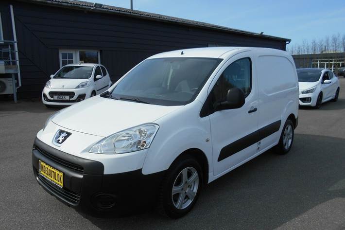 Hvid Peugeot Partner fra 2009