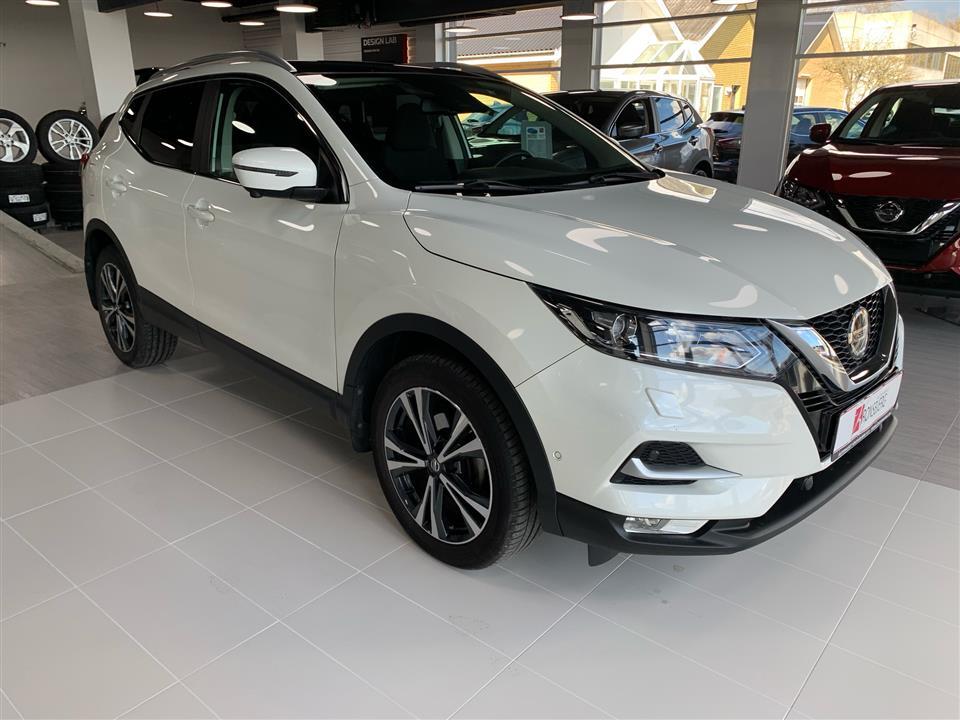 Hvid Nissan Qashqai fra 2018