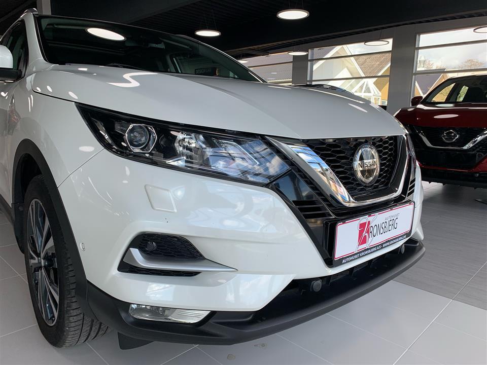 Hvid Nissan Qashqai fra 2018