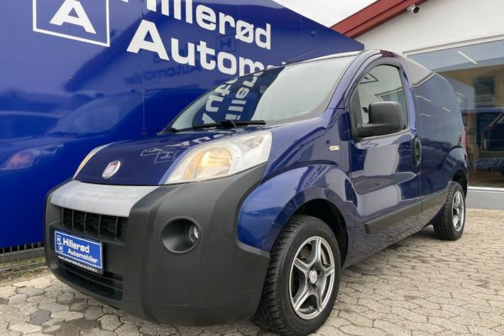 Blå Fiat Fiorino fra 2008