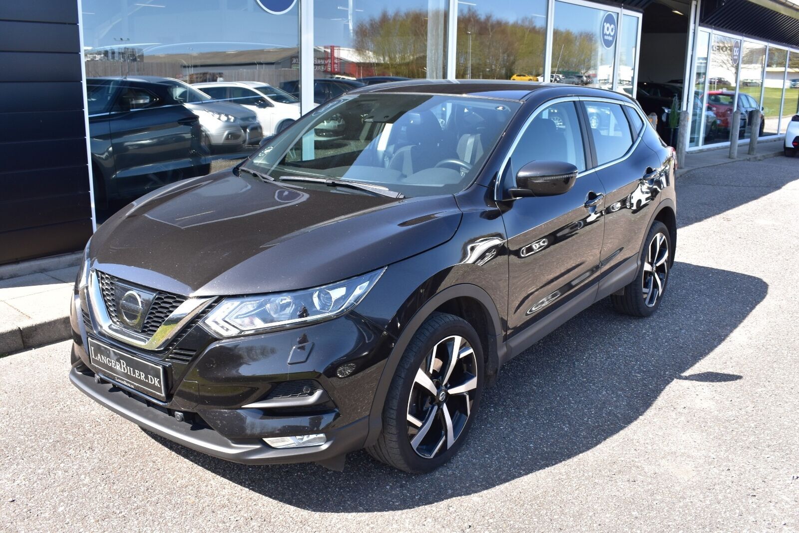 Grå Nissan Qashqai fra 2018