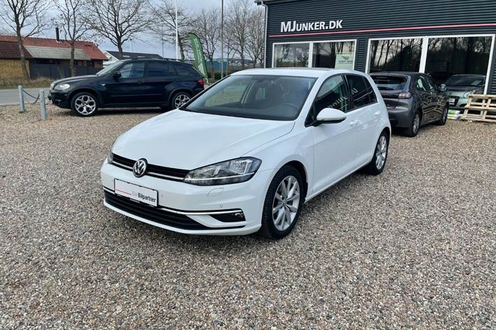 Hvid VW Golf VII fra 2018