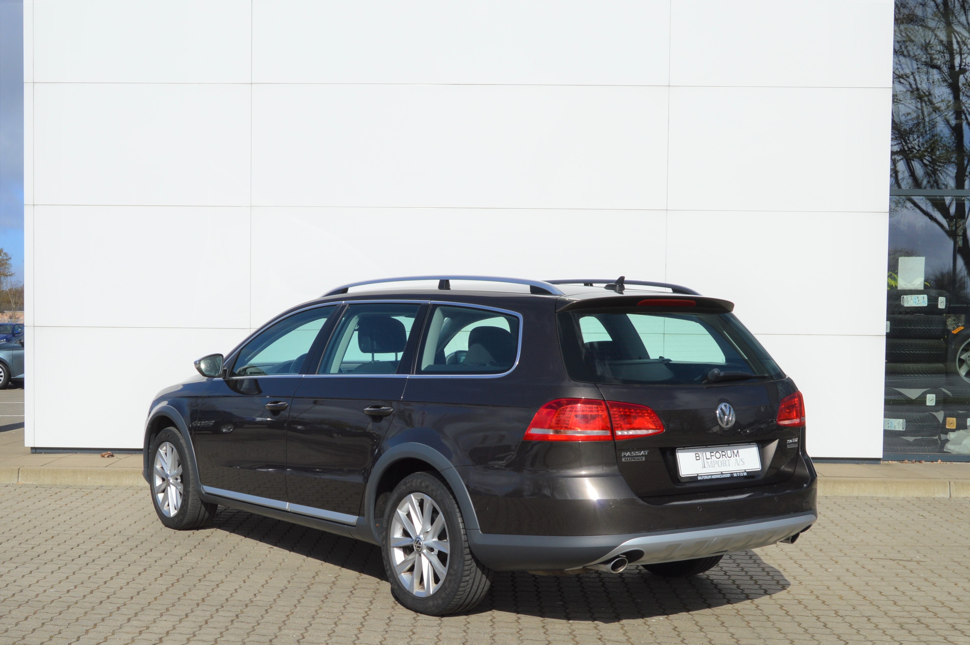 Brun VW Passat Alltrack fra 2012