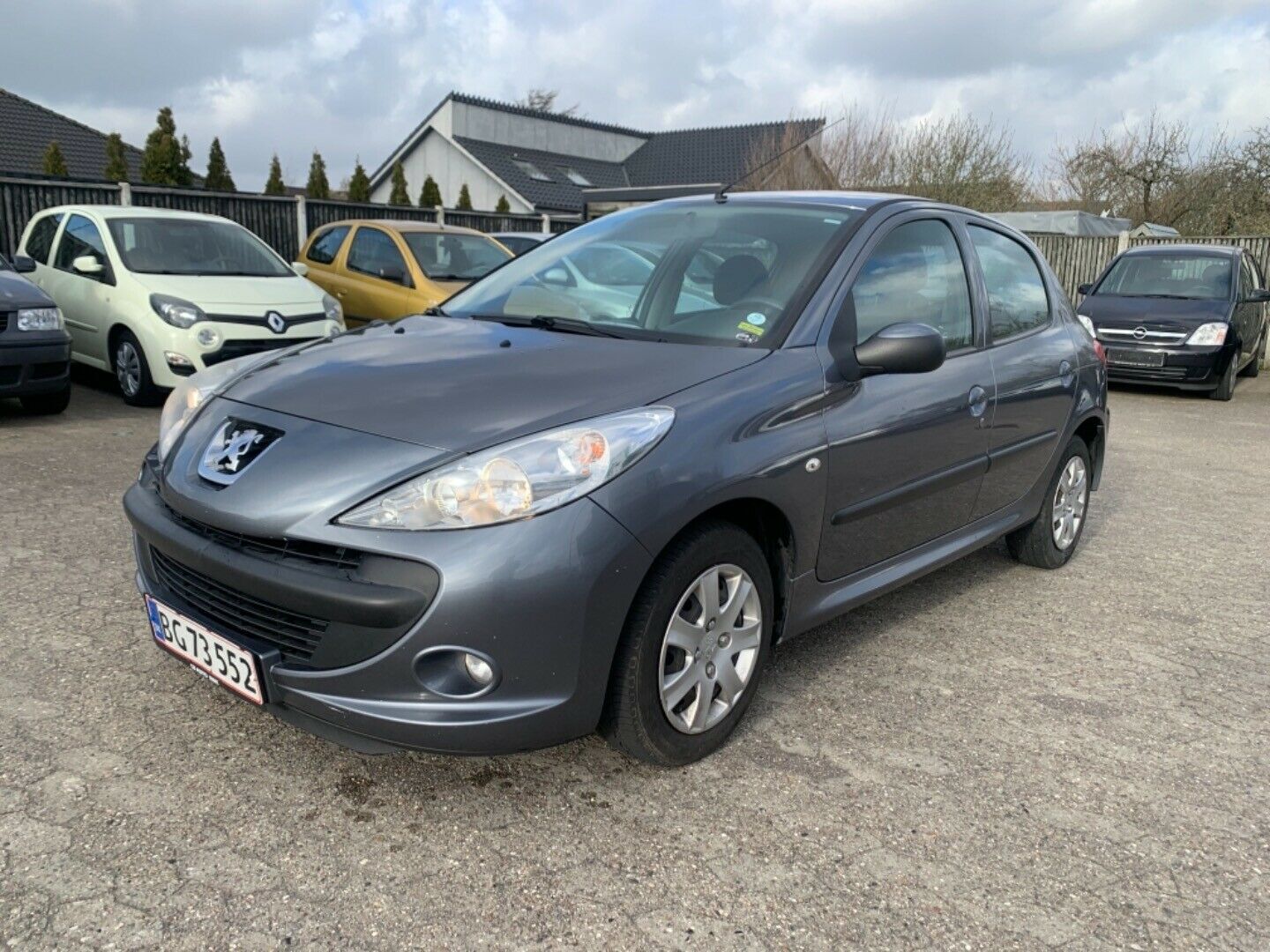 undefined Peugeot 206+ fra 2011