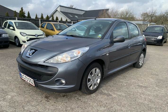 undefined Peugeot 206+ fra 2011